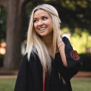 Meet your Posher, Alexandra